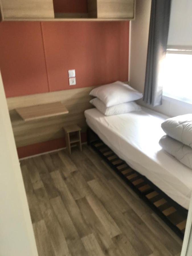 Mobil Home Camping Le Mar Estang Bord De Plage Canet-en-Roussillon Kültér fotó